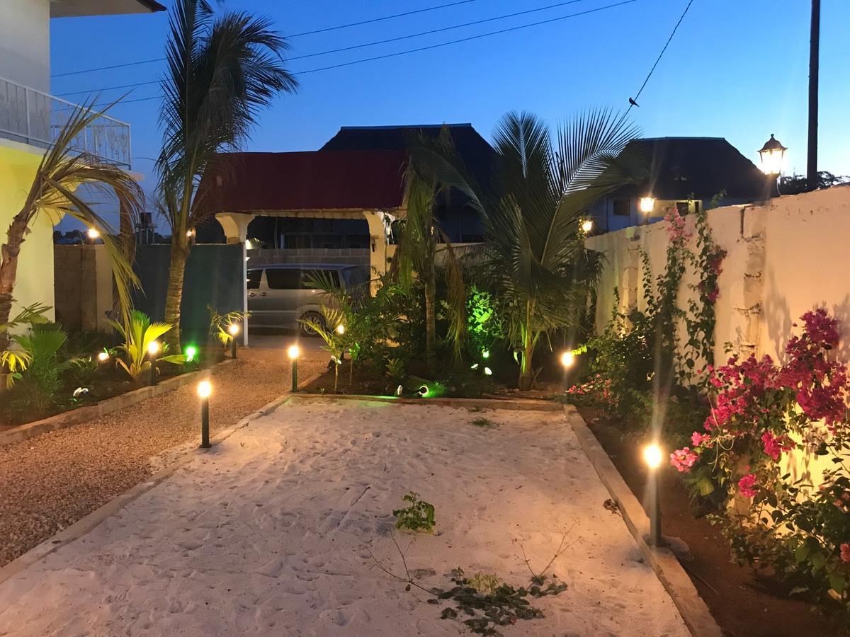 Ocean Dream Beachside Hotel Nungwi Bagian luar foto